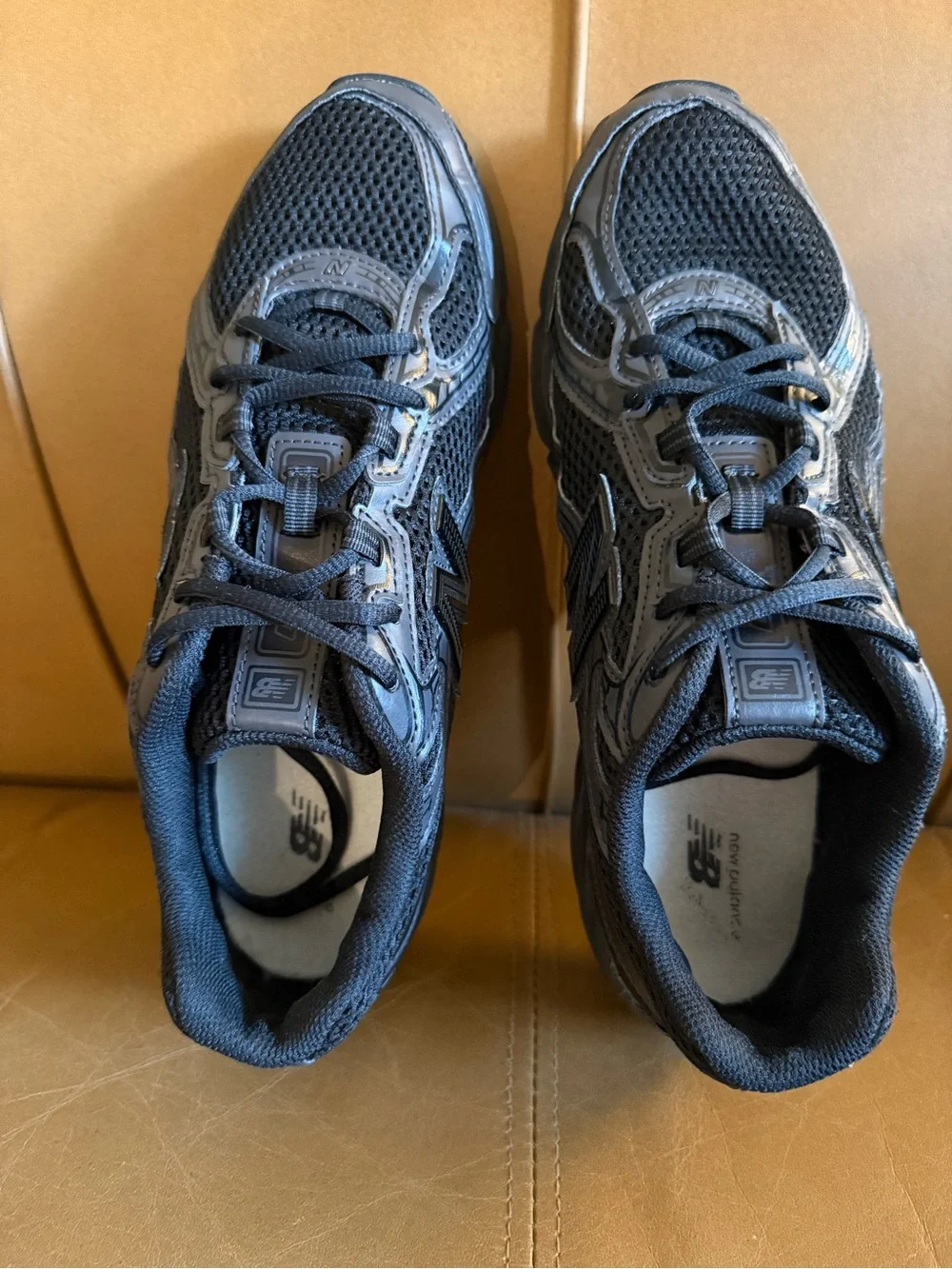 New Balance 740v2 Mens Size 10 Black Gray Athletic Running Shoes Sneakers